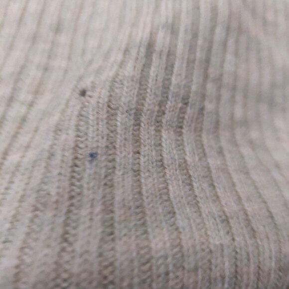 Vintage 1940s-1950s Olive/Pea Green Ribbed Long Sleeve Turtleneck Sweater - Picture 7 of 8